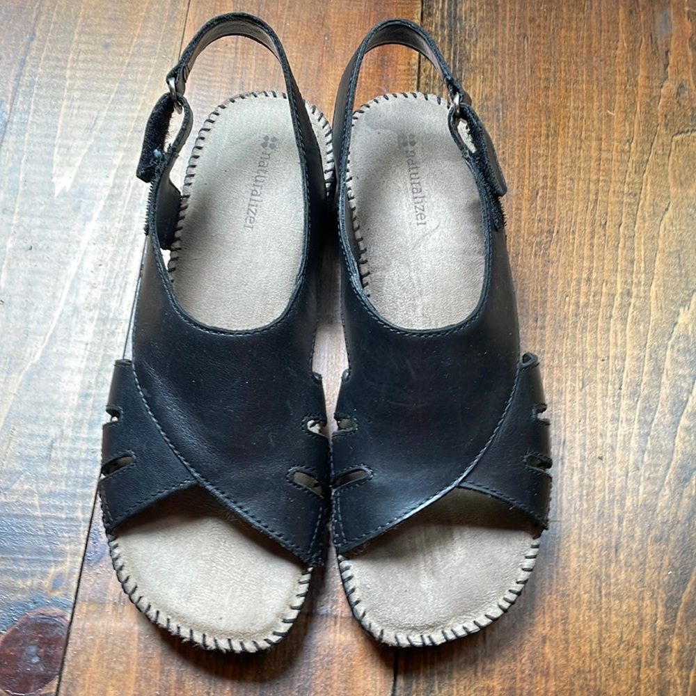 Naturalizer Leather Sandals